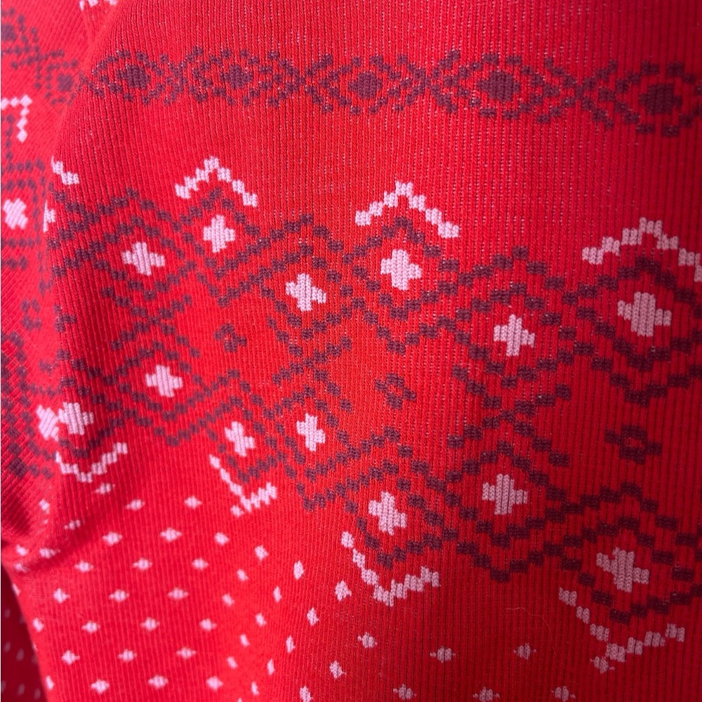 Fabletics Holiday Set - Picture 2 of 7